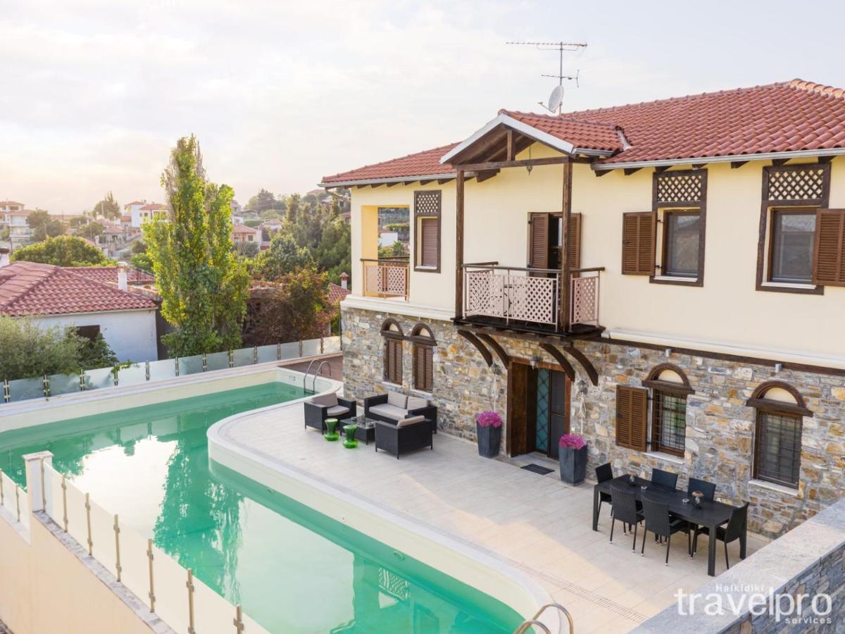 Villa Artemis By Rentalspro - Nikiti Halkidiki Exterior photo